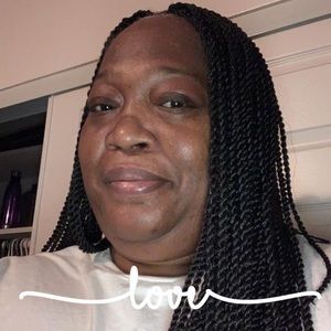 Meet your Posher, Anitra